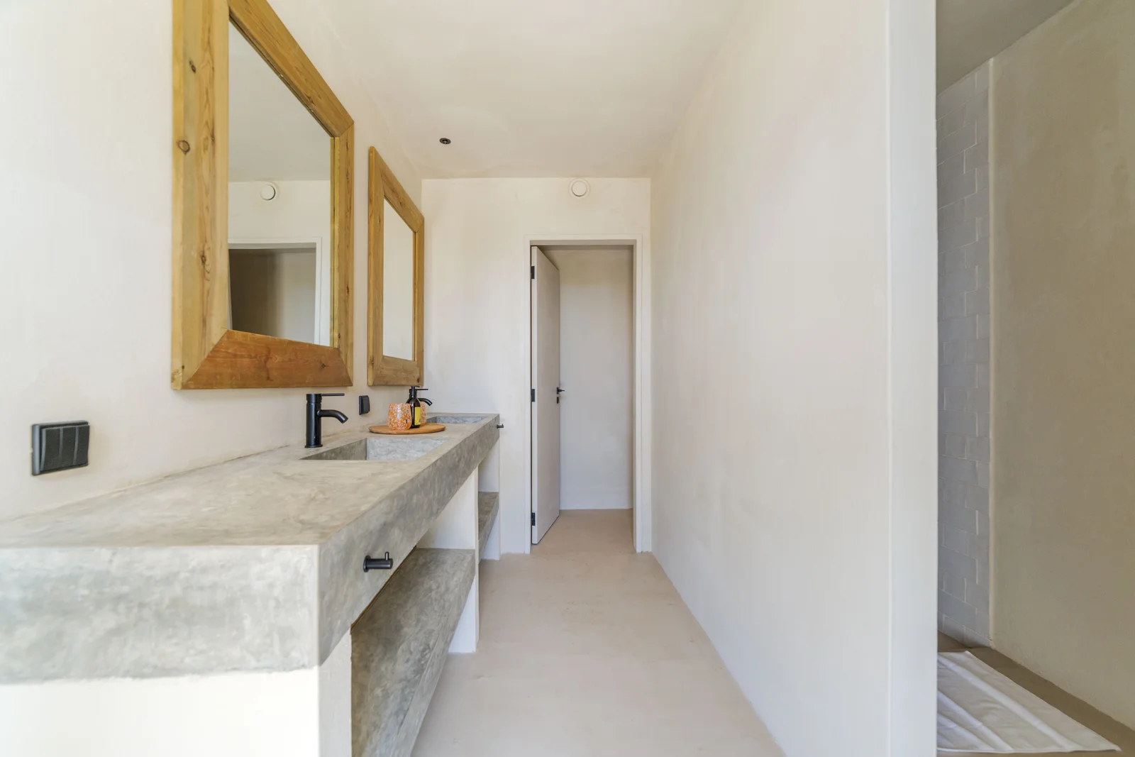 Casa Ansuz bedrooms, image 1