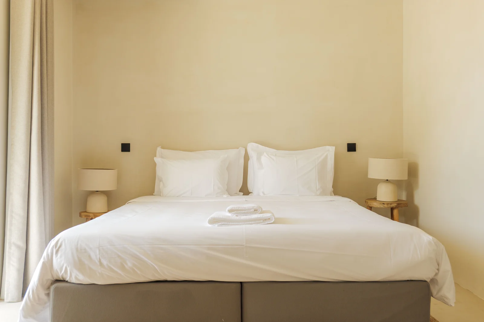 Casa Ansuz bedrooms, image 9