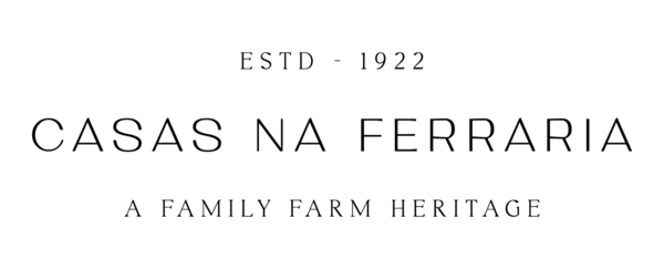 Casas na Ferraria logo